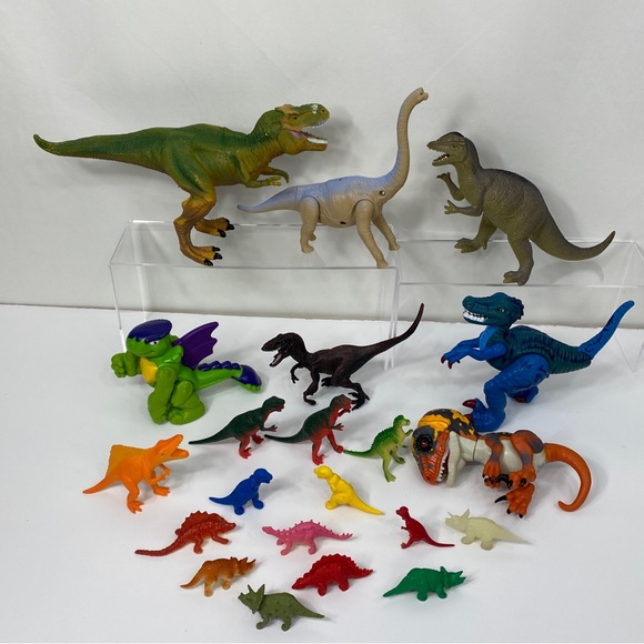 Unbranded Other - Dinosaur Toys Mixed Lot of 17 Plastic Dinosaurs Action Figures Big And Small
